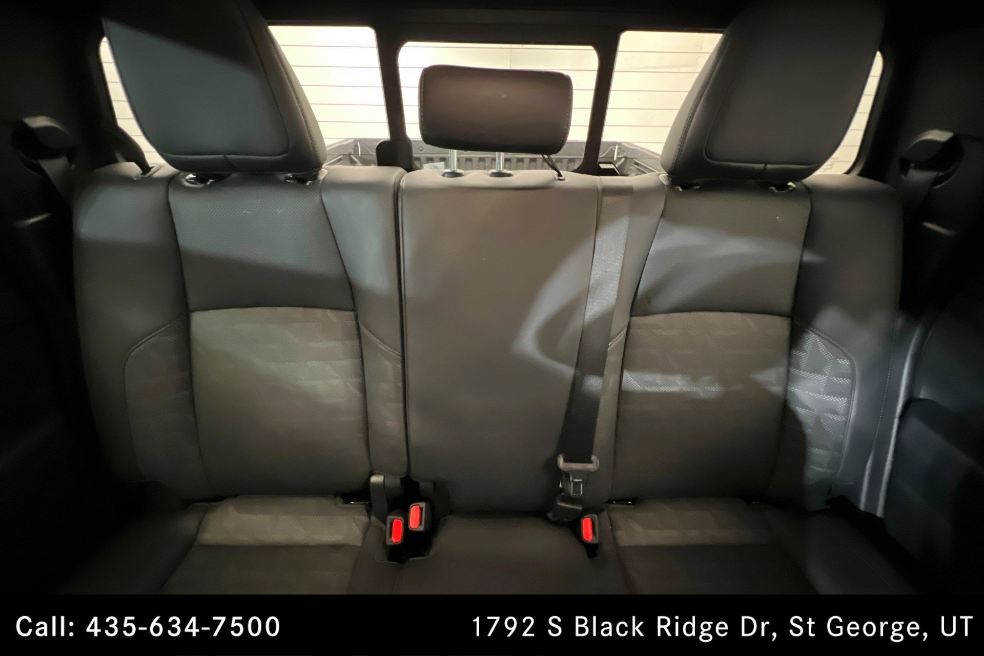 Used 2025 Toyota Tacoma TRD Off-Road w/ TRD Off Road Premium Package AWD/4WD image 24