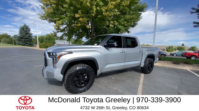 Used 2025 Toyota Tundra Limited AWD/4WD image 4