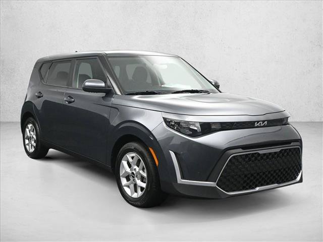 Used 2024 Kia Soul LX w/ Option Group 015 FWD image 4