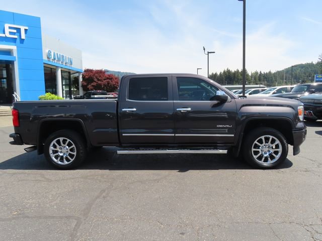 Used 2015 GMC Sierra 1500 Denali w/ Driver Alert Package AWD/4WD image 10
