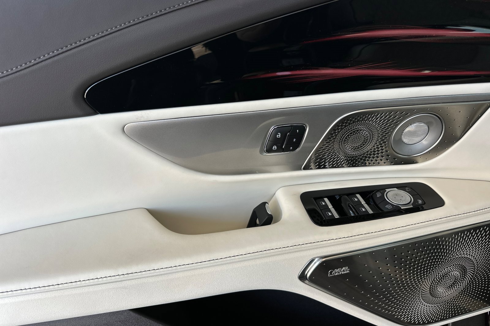 New 2025 Lincoln Nautilus Black Label w/ Jet Appearance Package image 10