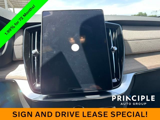 New 2026 Volvo XC90 B6 Plus w/ Protection Package Premier image 12