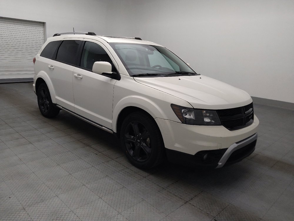 Used 2018 Dodge Journey Crossroad w/ Nav & Sun Group FWD image 11