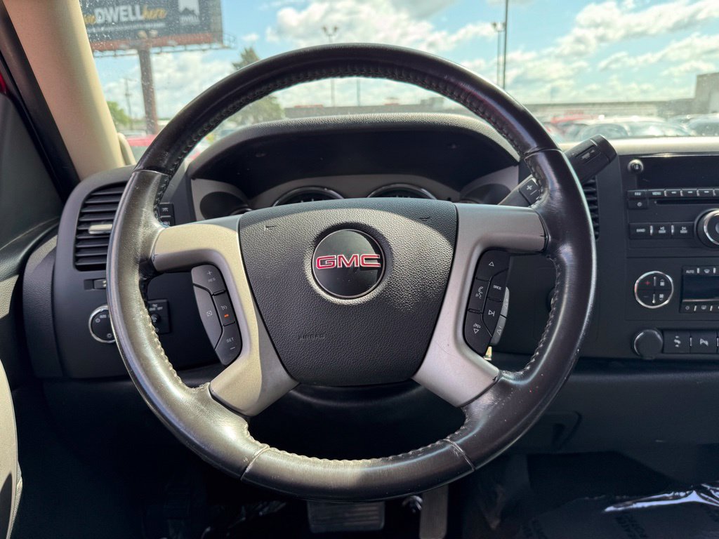 Used 2011 GMC Sierra 2500 SLE w/ SLE Preferred Package AWD/4WD image 25