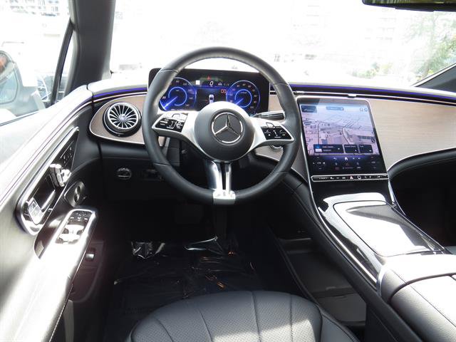 Certified 2023 Mercedes-Benz EQE 350+ 4MATIC Sedan w/ Exclusive Trim Package image 11