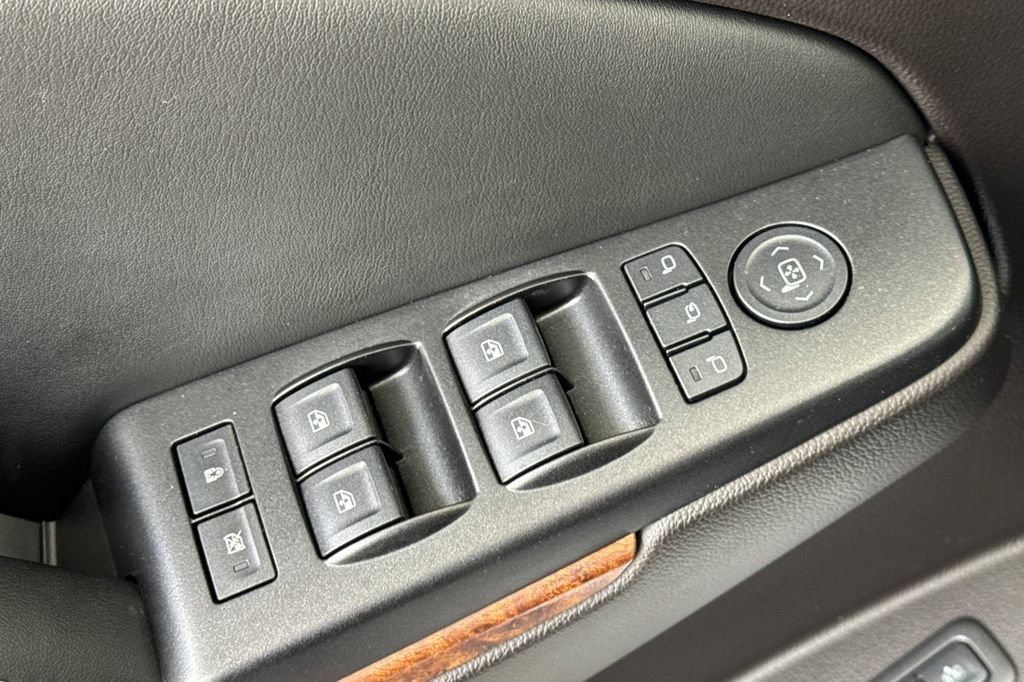 Used 2016 Chevrolet Tahoe LTZ RWD image 15