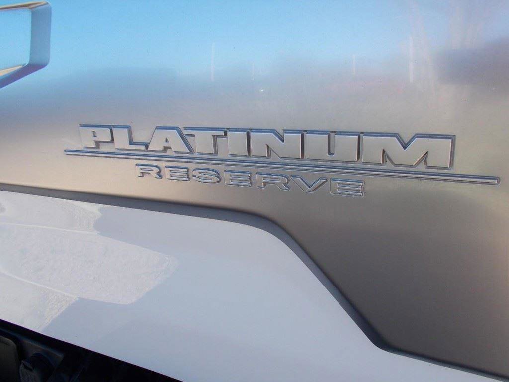 Used 2023 Nissan Titan Platinum Reserve w/ Moonroof Package AWD/4WD image 9