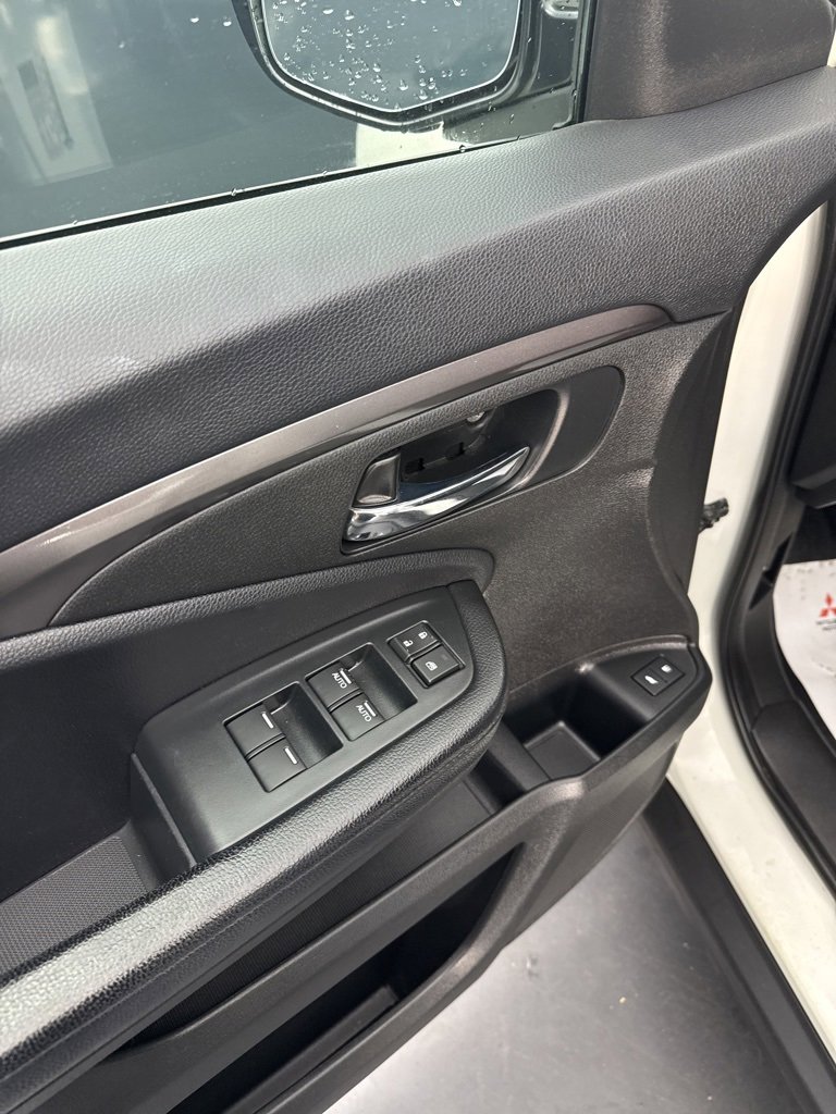 Used 2017 Honda Pilot EX-L image 16