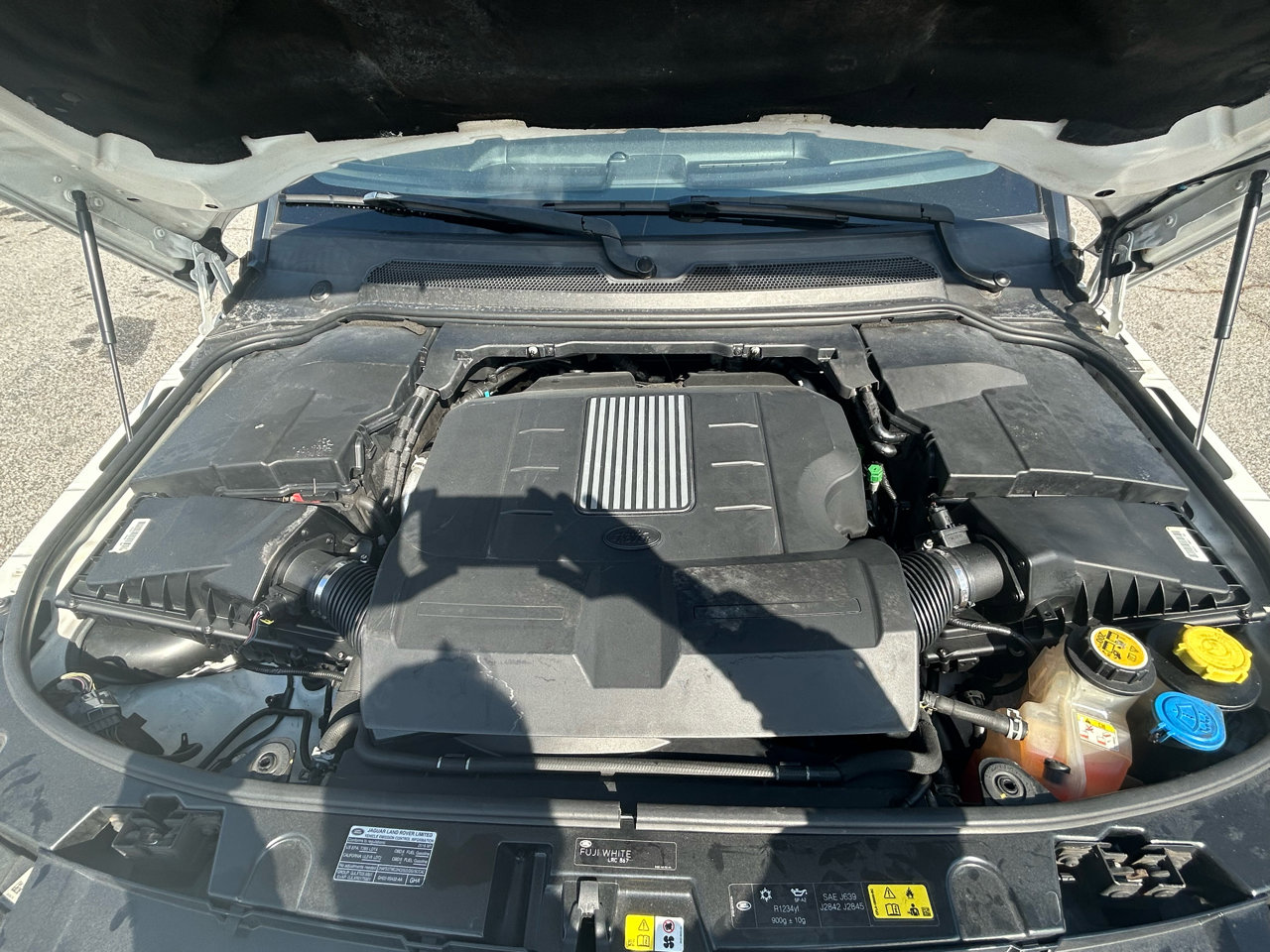 Used 2016 Land Rover LR4 HSE Silver Edition image 21