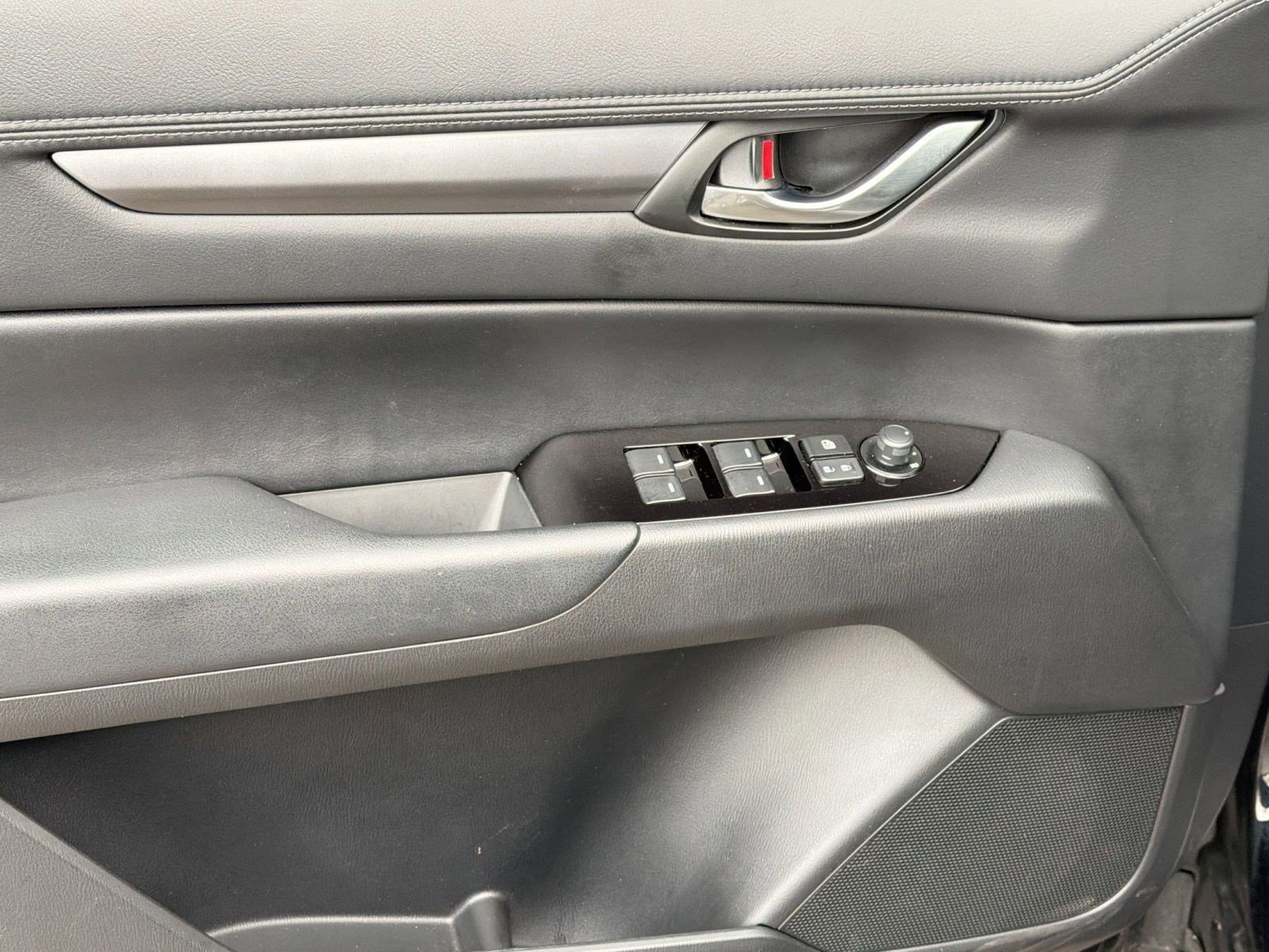 Used 2025 MAZDA CX-5 AWD 2.5 S w/ Preferred Package image 13