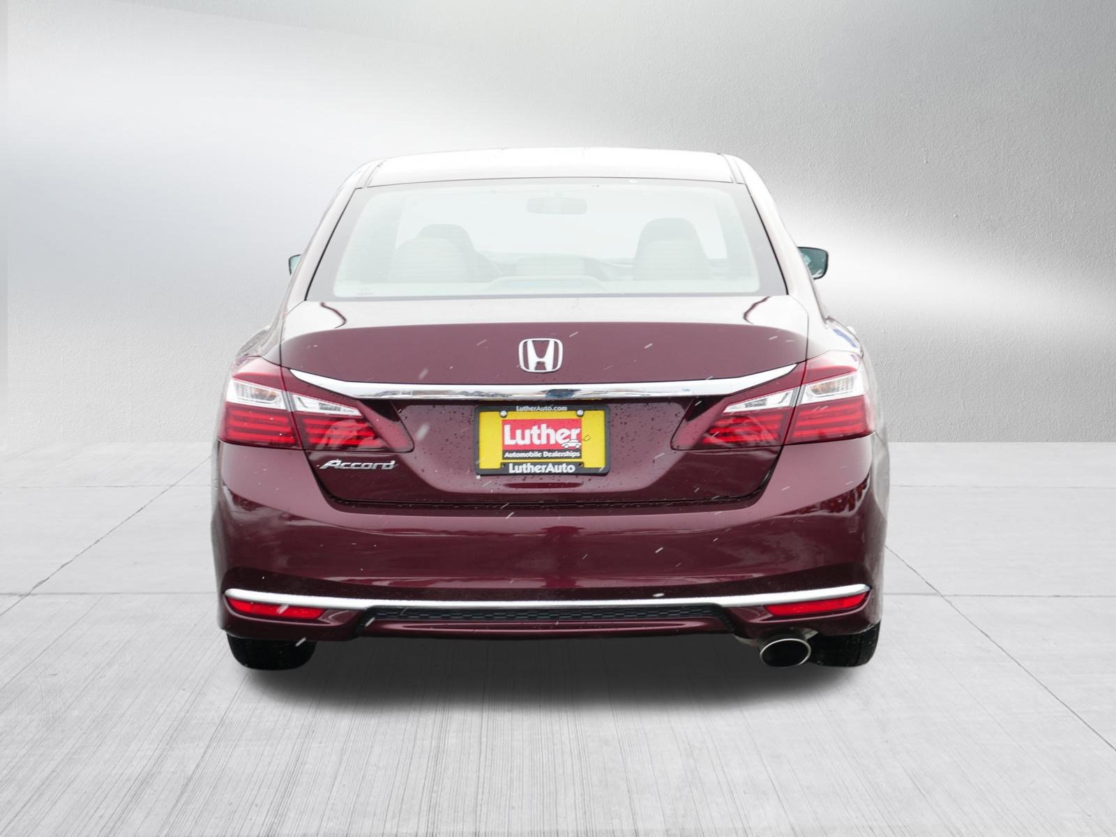 Used 2017 Honda Accord LX image 6