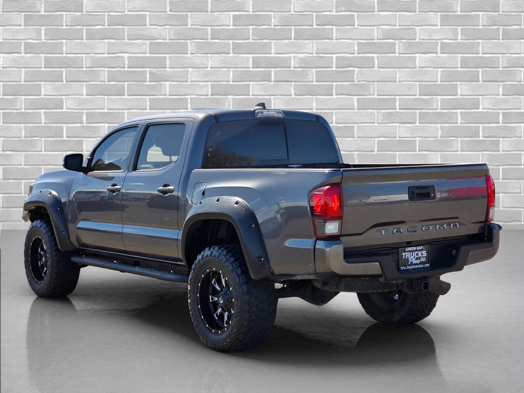 Used 2019 Toyota Tacoma SR AWD/4WD image 3