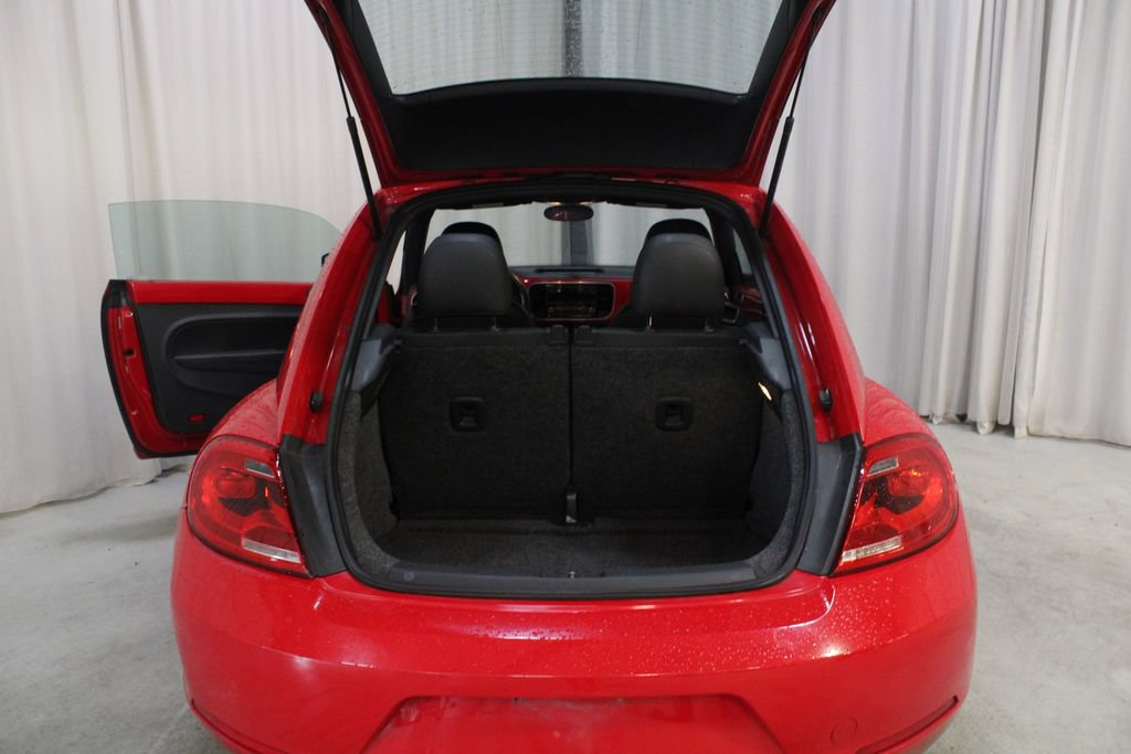 Used 2012 Volkswagen Beetle 2.5 FWD image 27