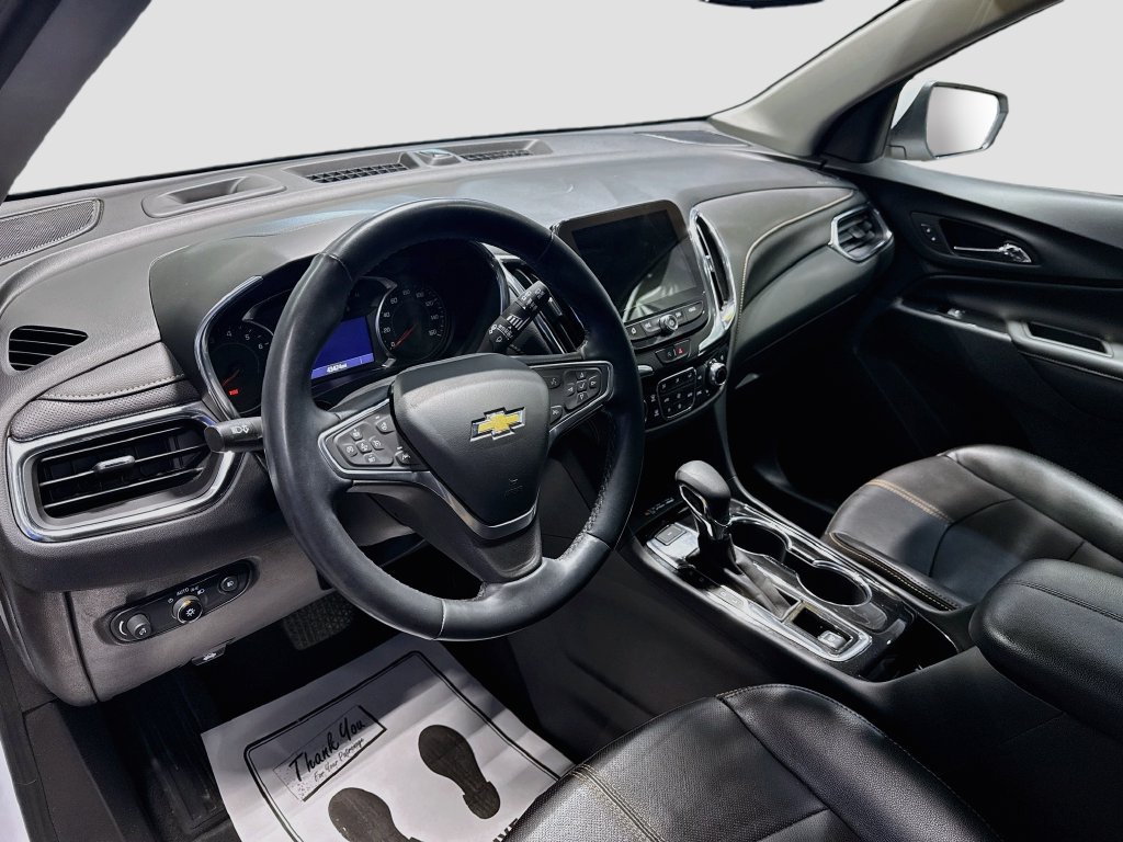 Used 2023 Chevrolet Equinox Premier AWD/4WD image 9
