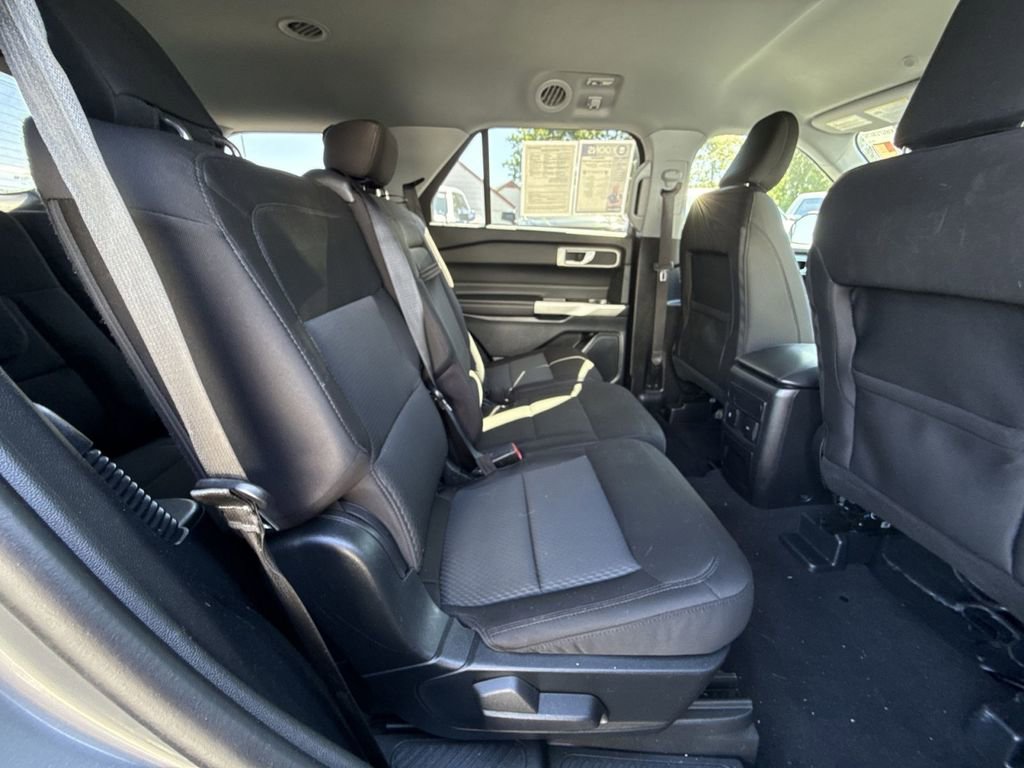 Used 2023 Ford Explorer XLT AWD/4WD image 23