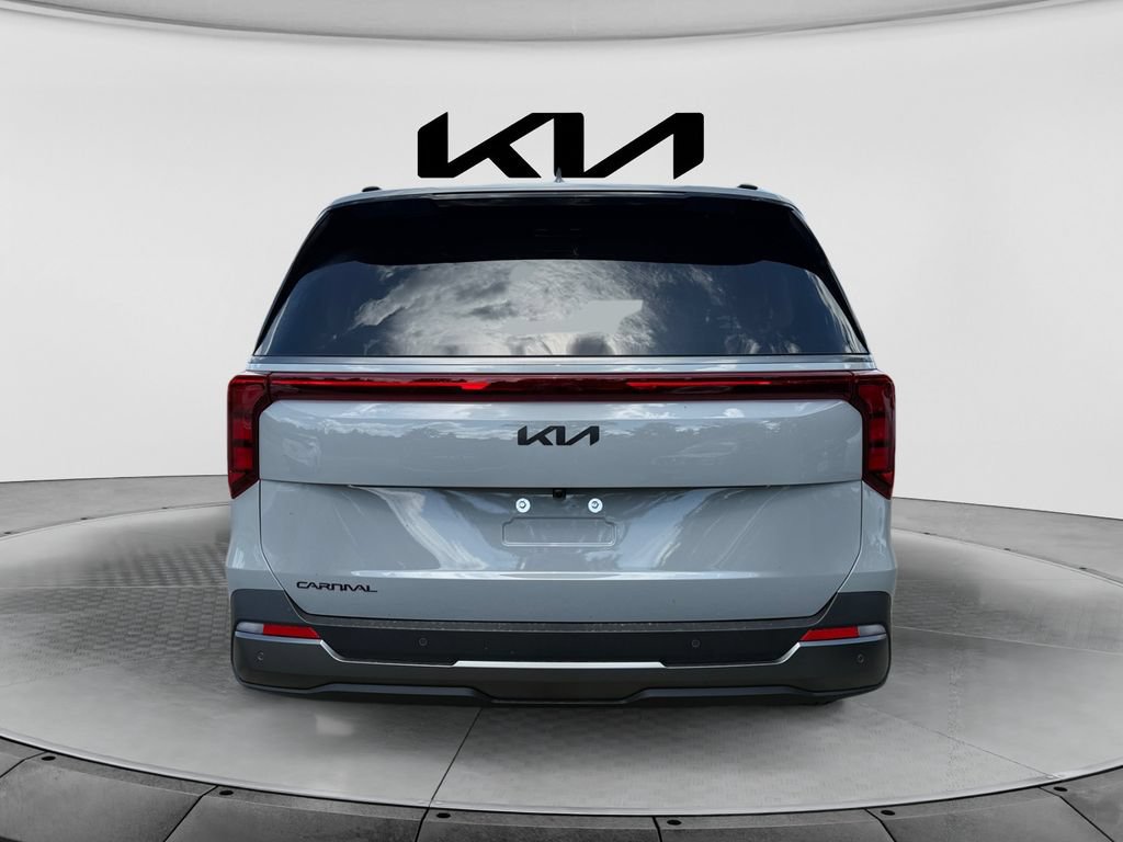 New 2027 Kia Carnival EX FWD image 4