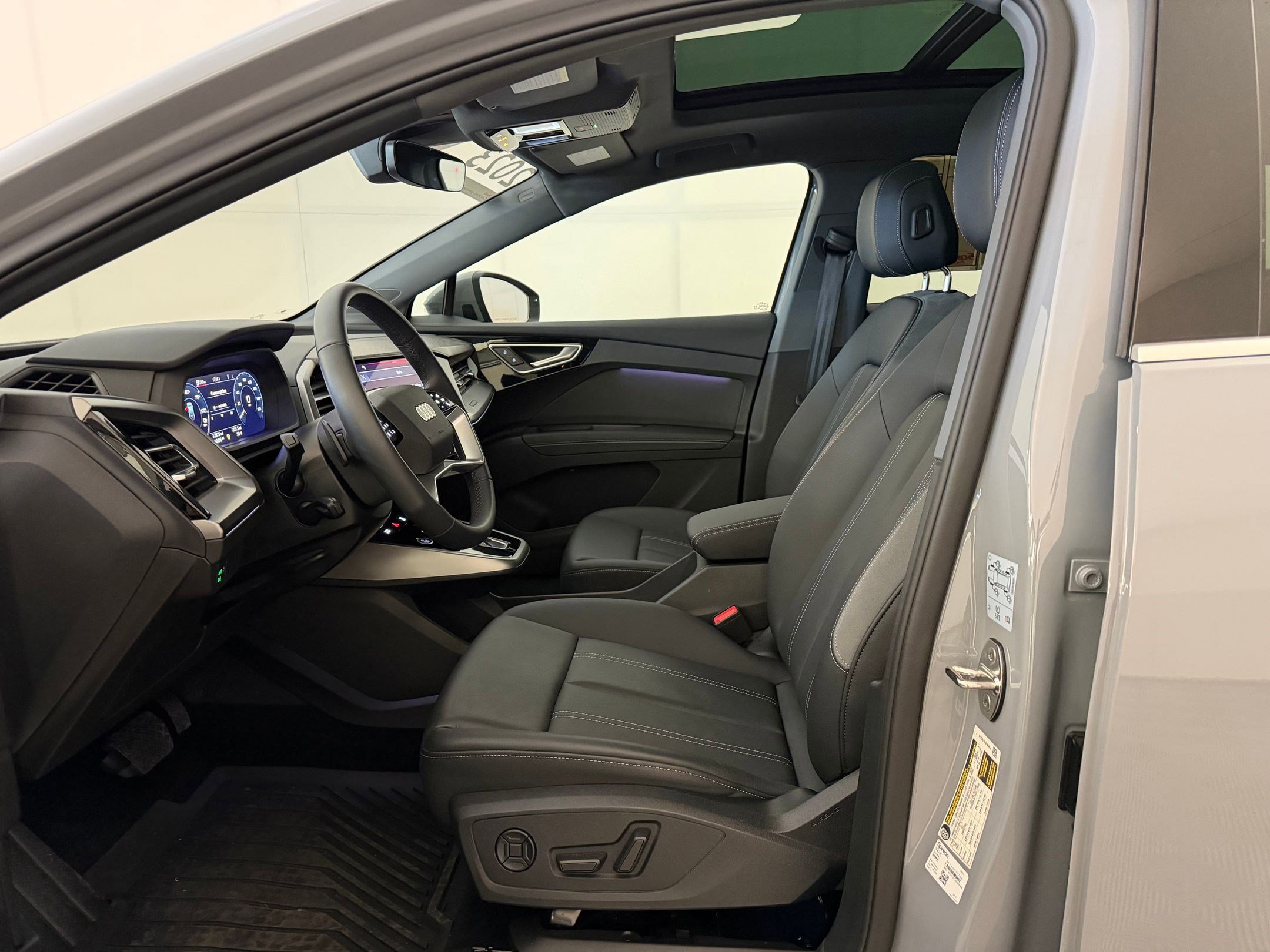 Certified 2023 Audi Q4 e-tron Premium Plus w/ Premium Plus image 5
