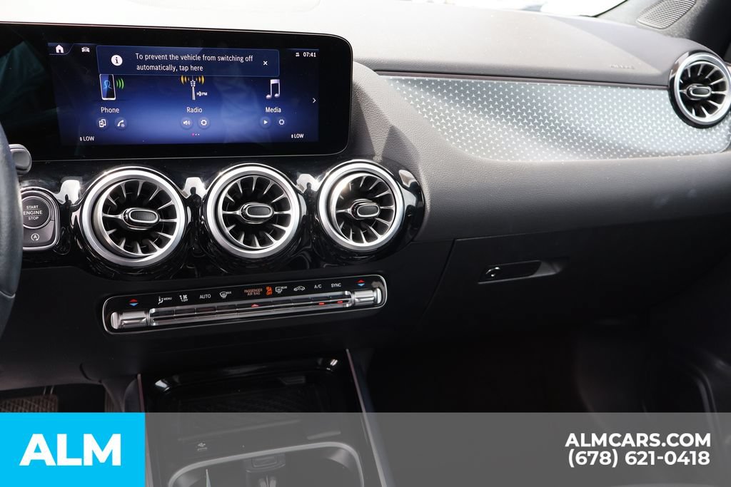 Used 2025 Mercedes-Benz GLA 250 image 37