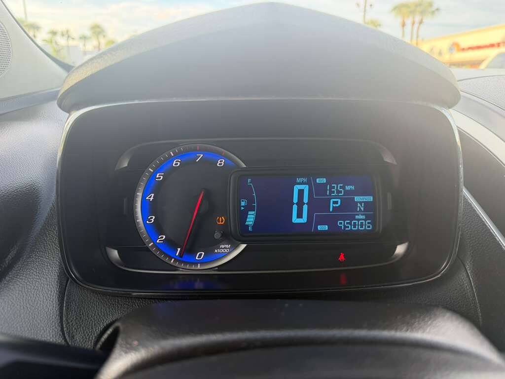 Used 2015 Chevrolet Trax LS FWD image 11