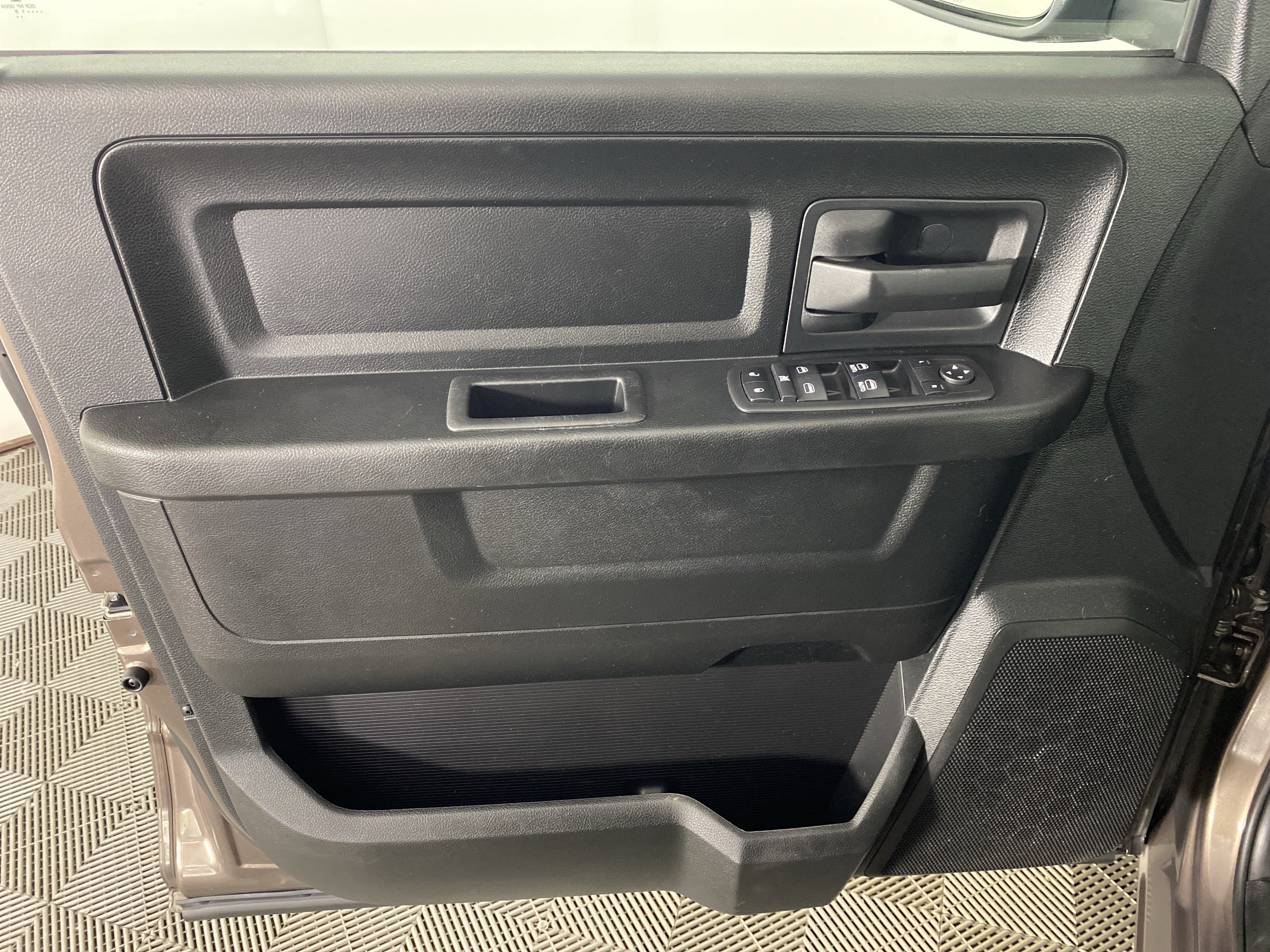 Used 2018 RAM 1500 Tradesman w/ Popular Equipment Group AWD/4WD image 12