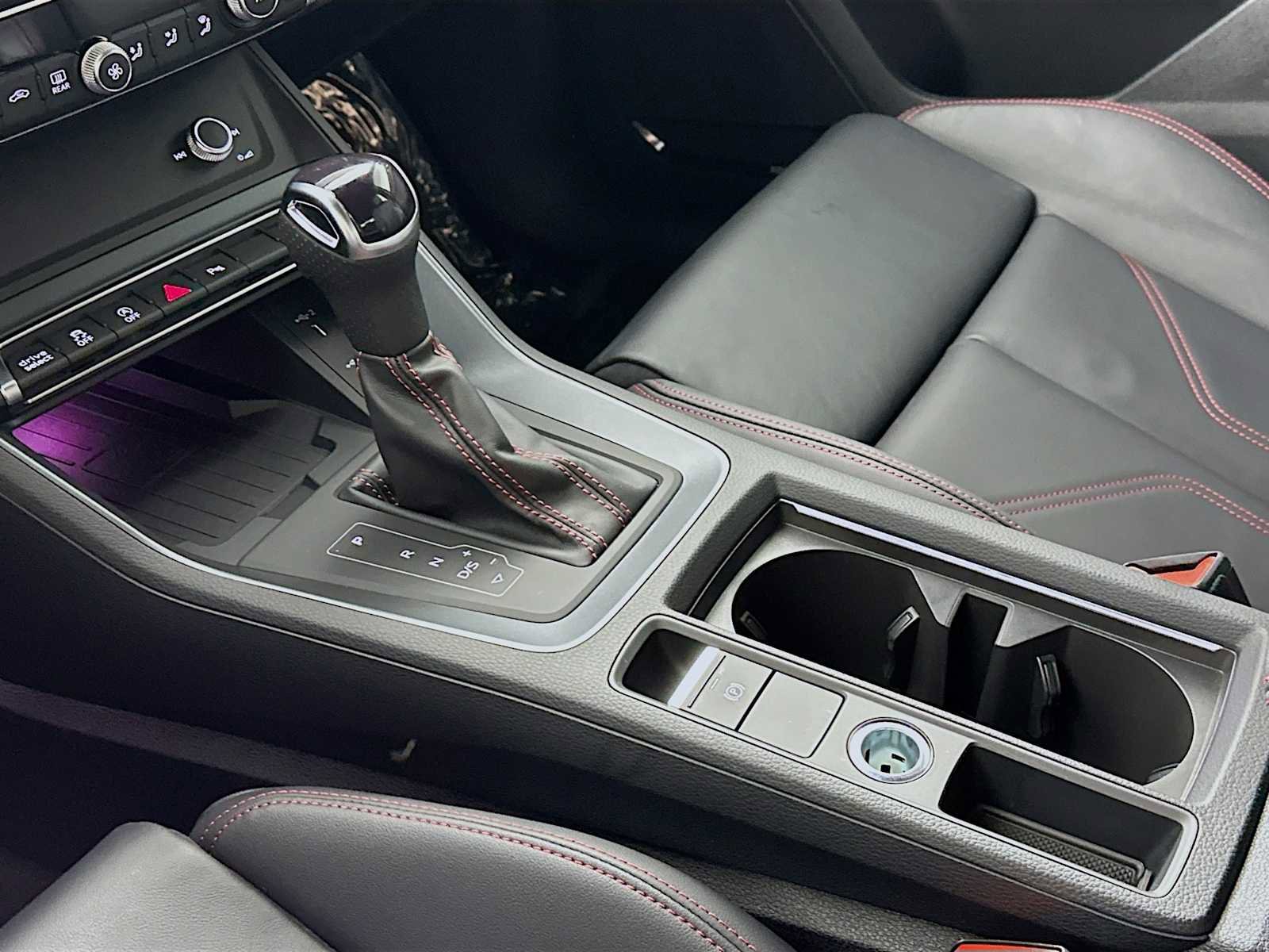 Certified 2025 Audi Q3 2.0T Premium Plus w/ Premium Plus Package image 16