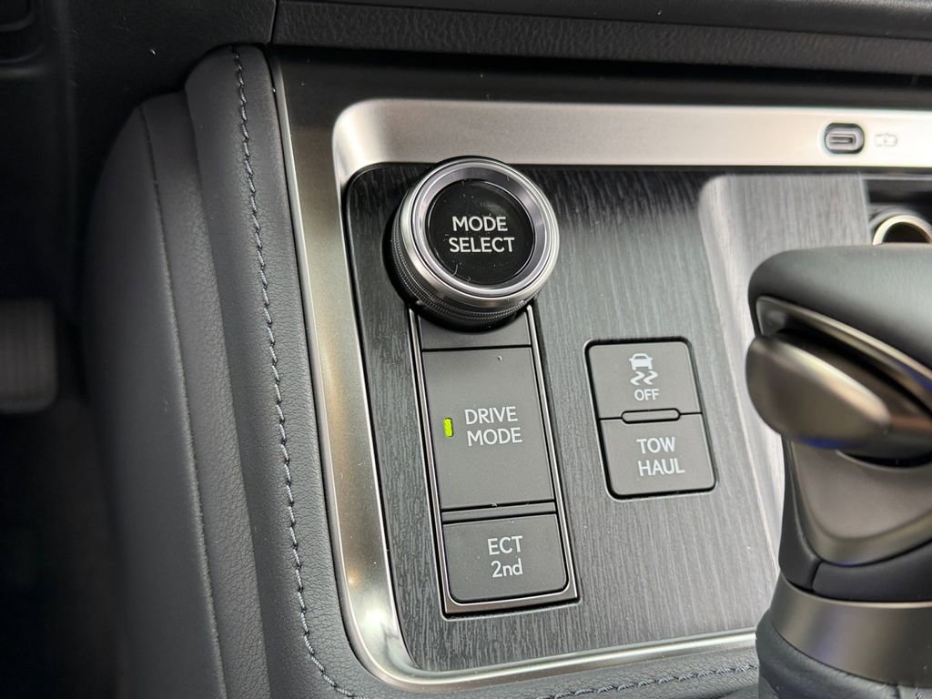 New 2026 Lexus GX 550 image 30