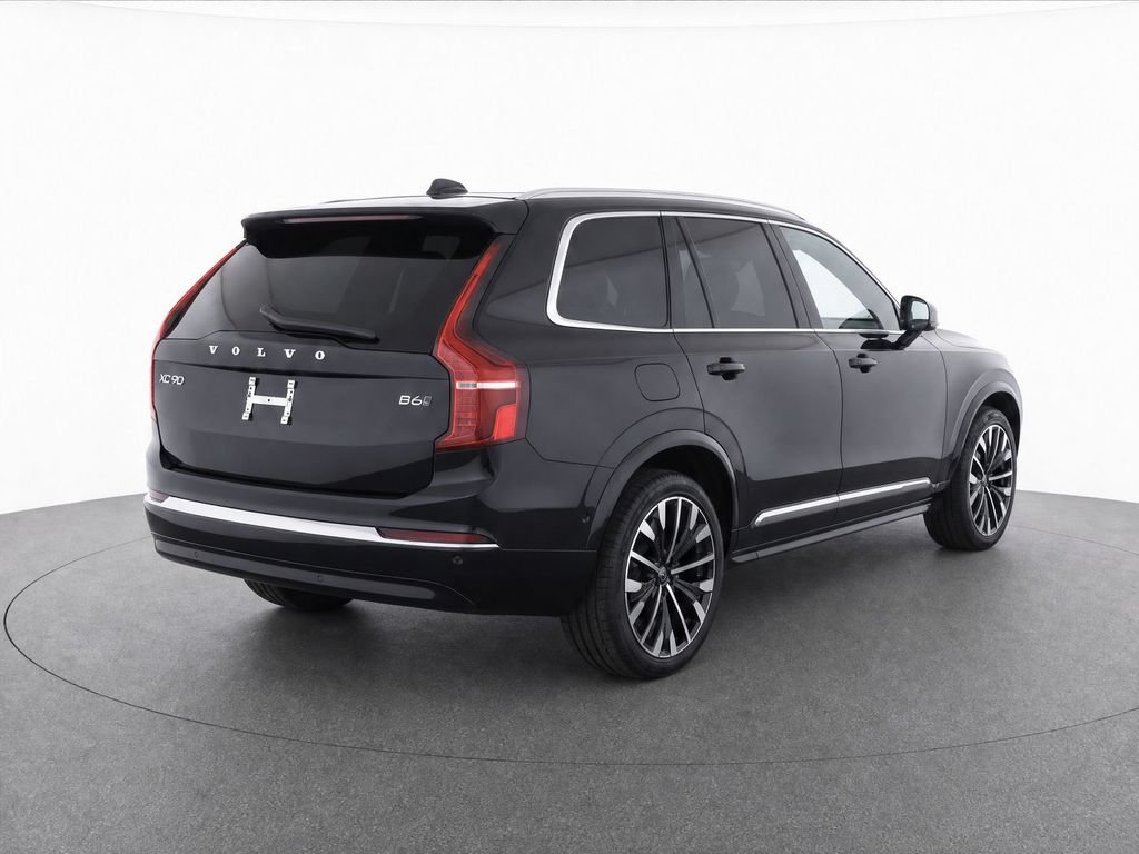 Certified 2026 Volvo XC90 B6 Ultra AWD/4WD image 4