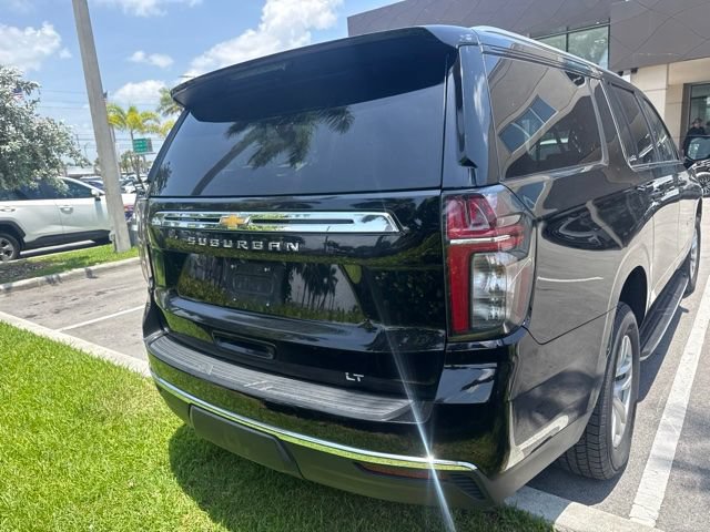 Used 2024 Chevrolet Suburban LT RWD image 7
