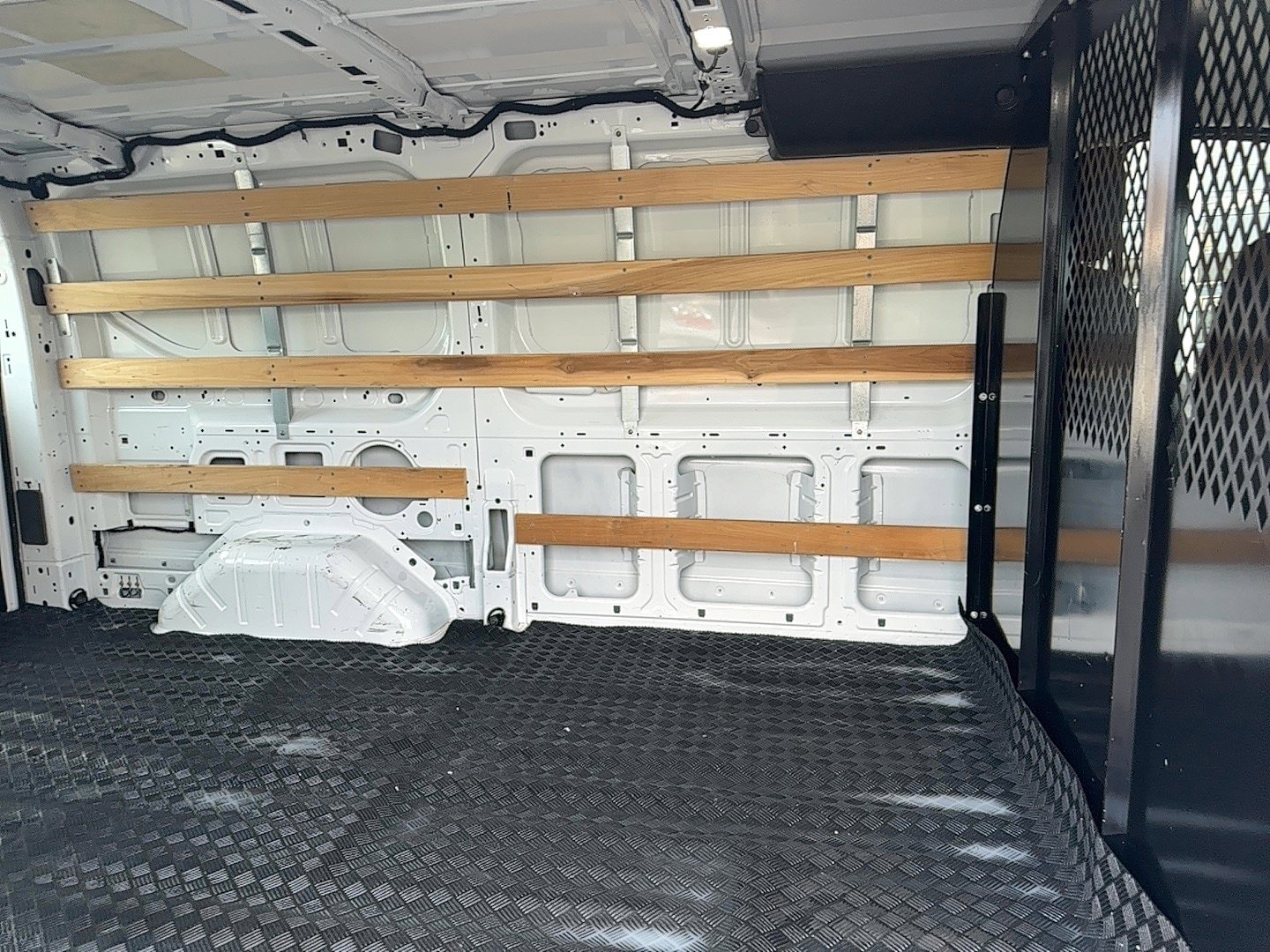 Used 2024 Ford Transit 250 Low Roof w/ Exterior Upgrade Package RWD image 18