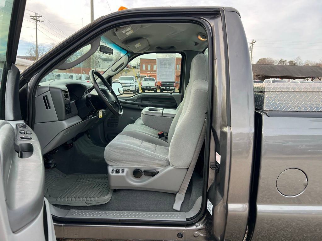Used 2004 Ford F350 XLT image 13