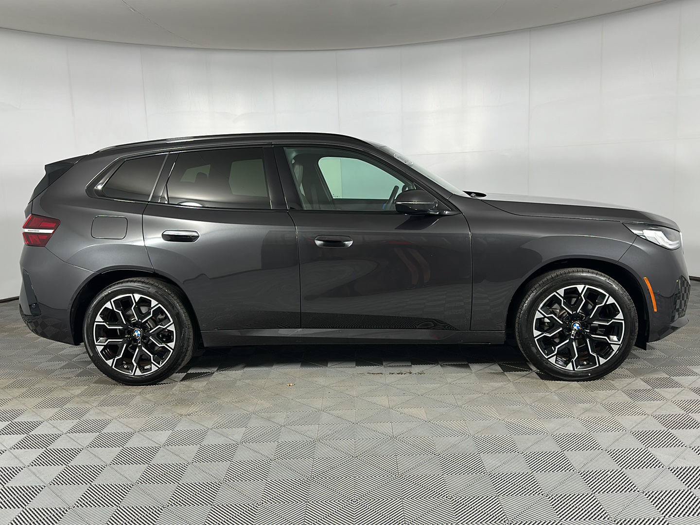 New 2026 BMW X3 xDrive30i w/ M Sport Package AWD/4WD image 28