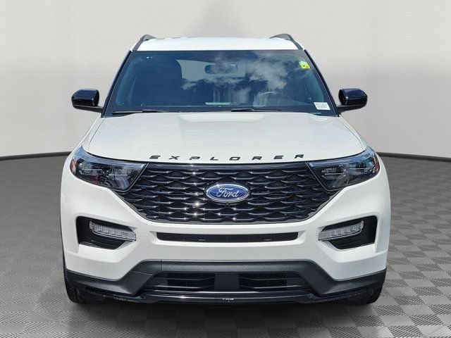 Used 2023 Ford Explorer ST-Line w/ Class IV Trailer Tow Package RWD image 2