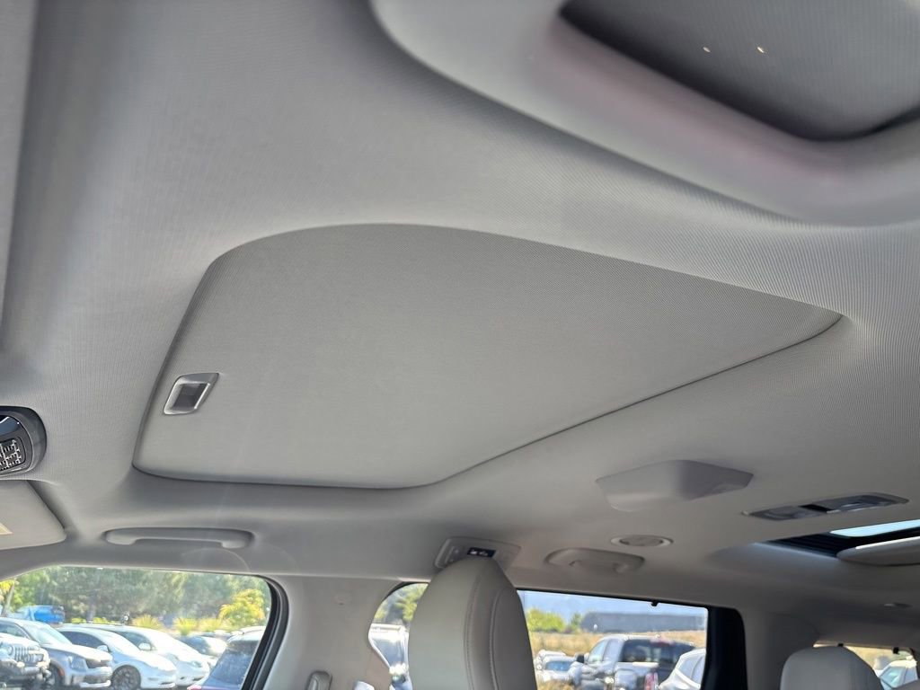 Certified 2026 Kia Carnival SX FWD image 22