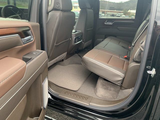 New 2026 GMC Sierra 3500 Denali w/ Denali Reserve Package image 7