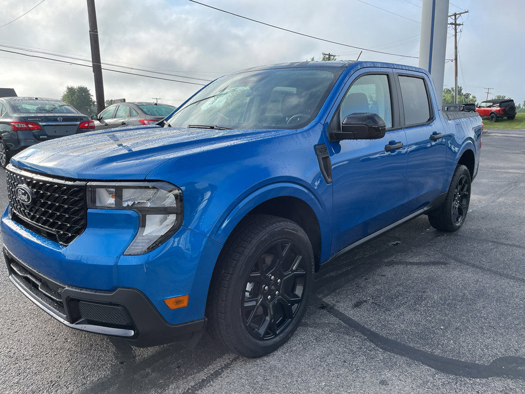New 2025 Ford Maverick XLT w/ XLT Luxury Package image 4