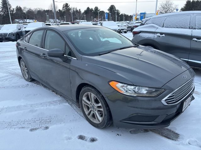 Used 2018 Ford Fusion SE w/ Fusion SE Technology Package image 1