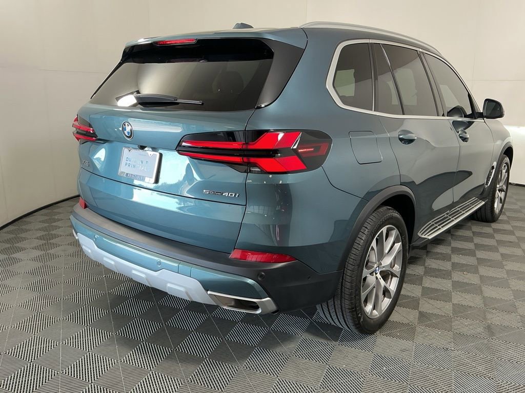 Certified 2024 BMW X5 sDrive40i w/ Parking Assistance Package RWD image 5
