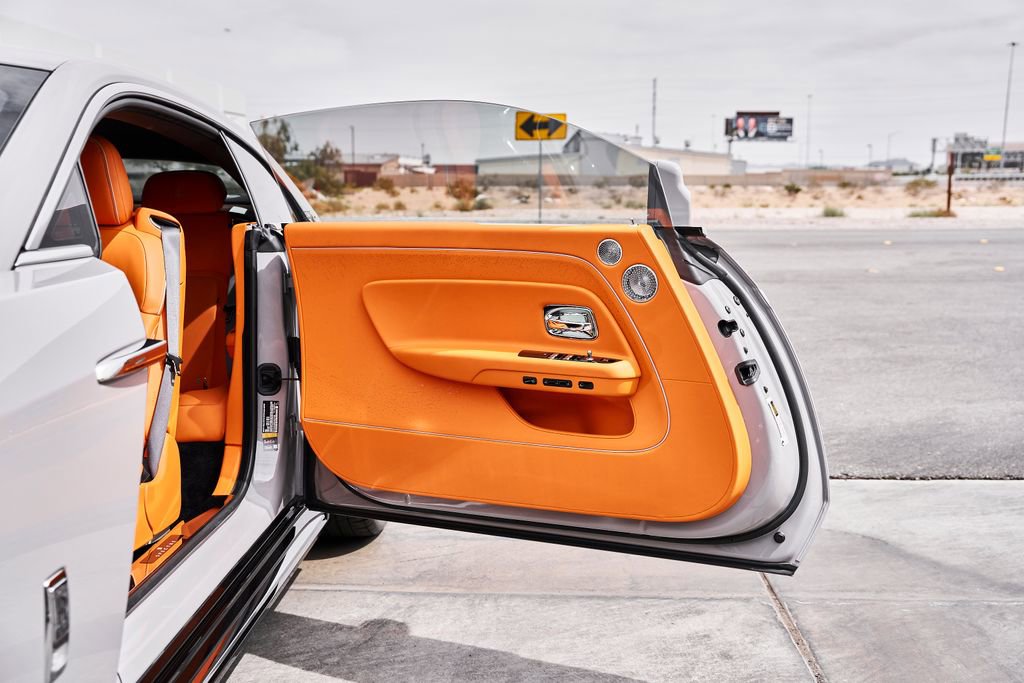 Used 2025 Rolls-Royce Spectre w/ Spectre Launch Package image 25