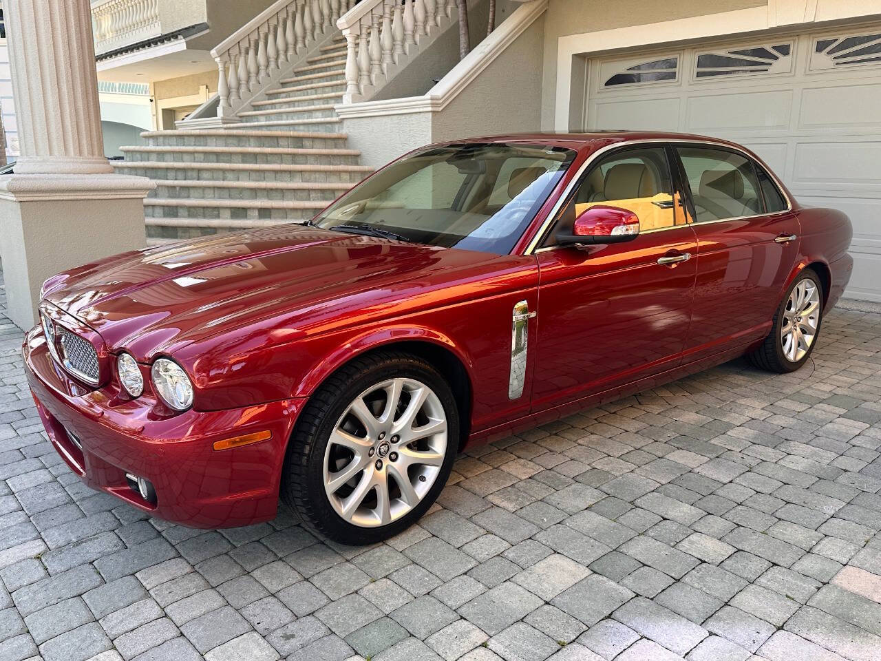 Used 2008 Jaguar XJ8 RWD image 27