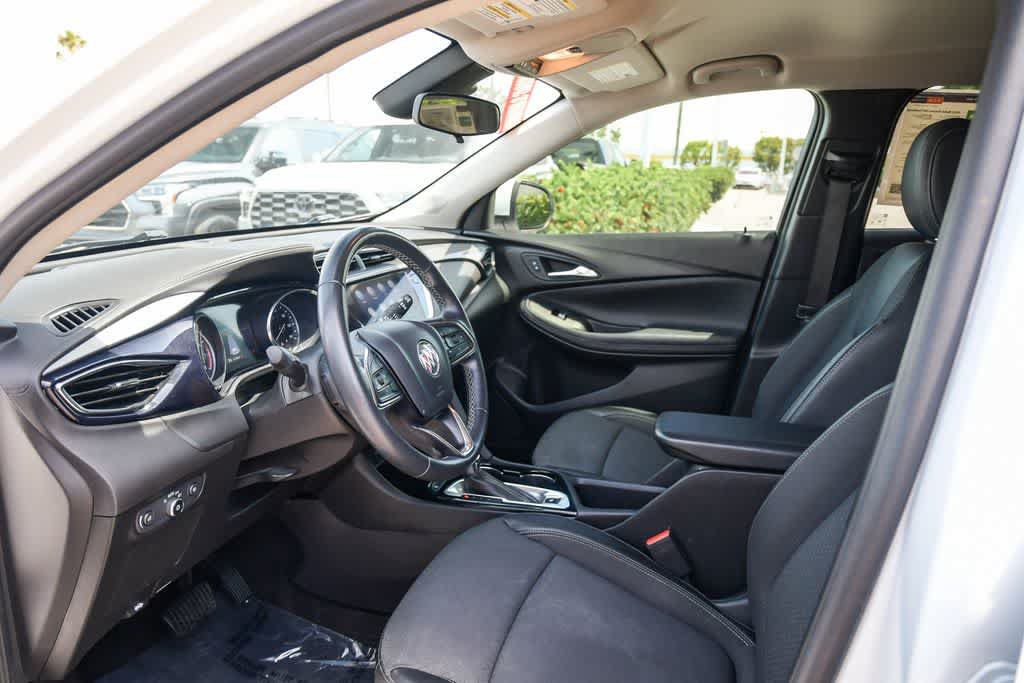 Used 2022 Buick Encore GX Preferred w/ Cold Weather Comfort Package FWD image 16