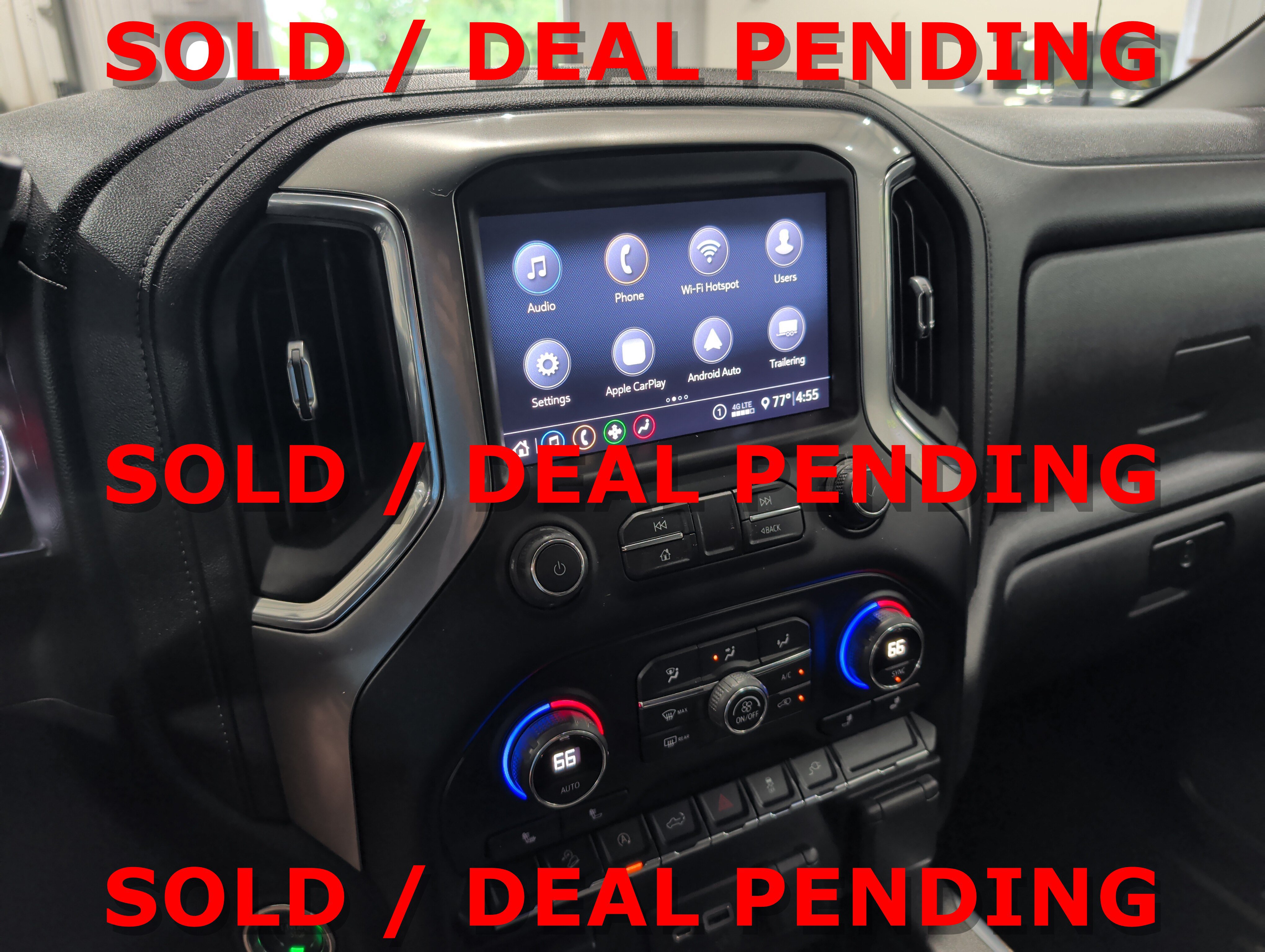 Used 2020 Chevrolet Silverado 1500 LT Trail Boss w/ Midnight Edition AWD/4WD image 11