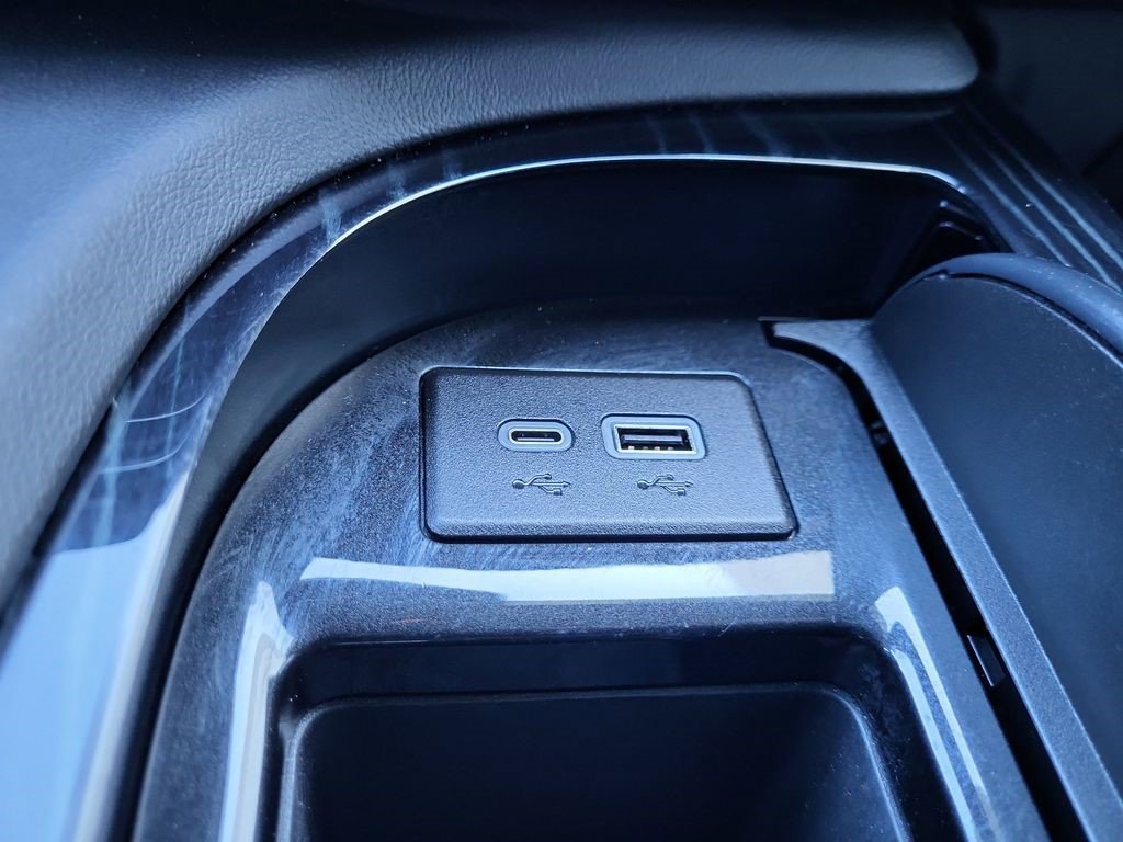 Certified 2024 Cadillac Escalade Sport w/ Touring Package image 24