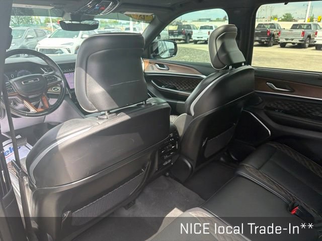 Used 2021 Jeep Grand Cherokee L Summit w/ Luxury Tech Group V AWD/4WD image 24