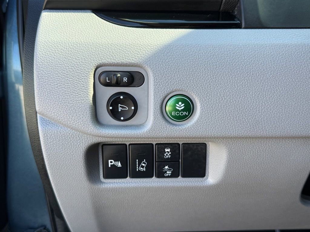 Used 2016 Honda Pilot Touring image 28