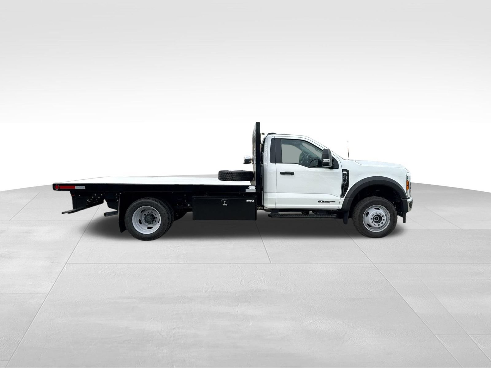 Used 2024 Ford F550 4x4 Regular Cab Super Duty video 2