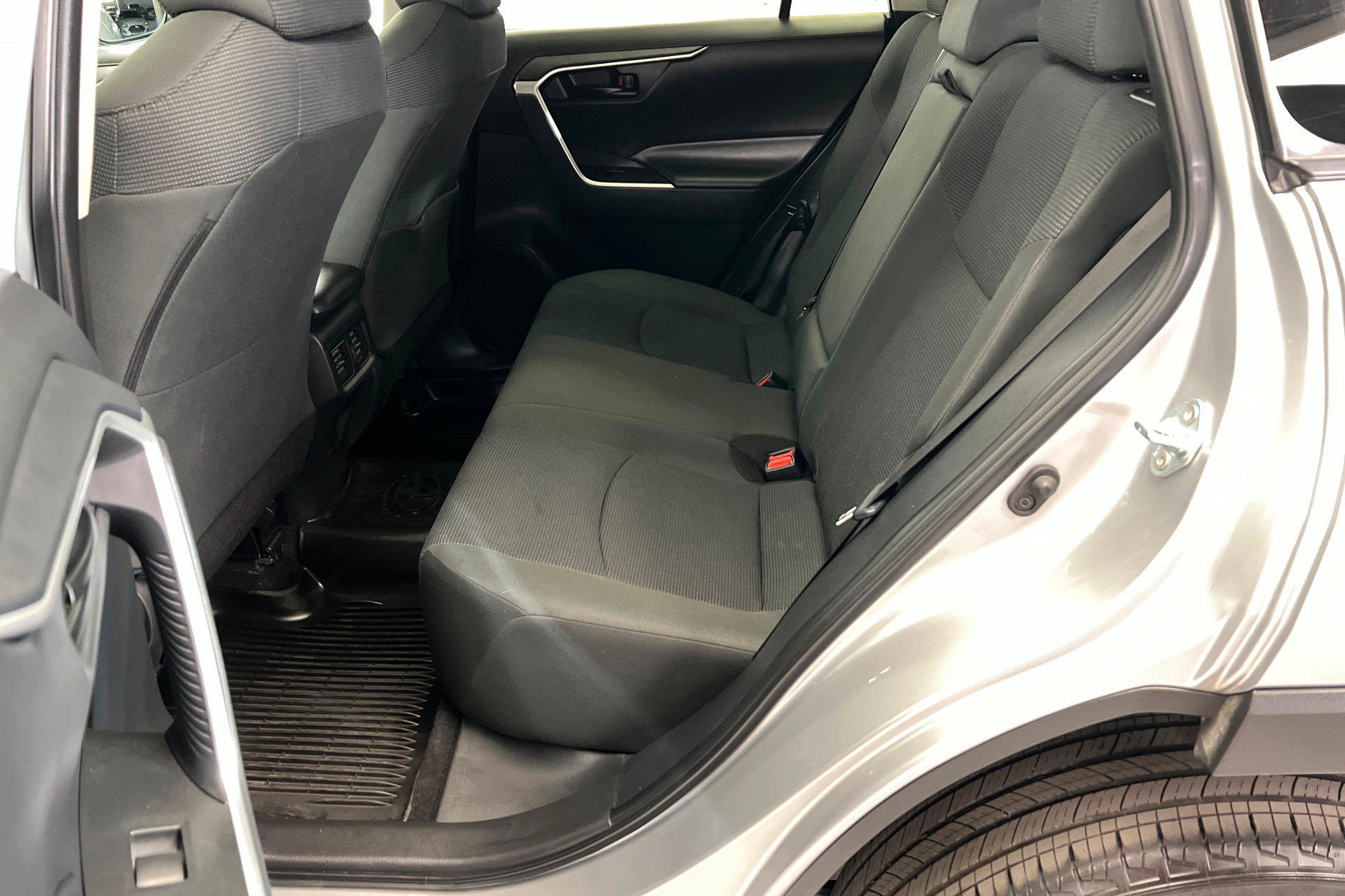 Certified 2024 Toyota RAV4 LE AWD/4WD image 22