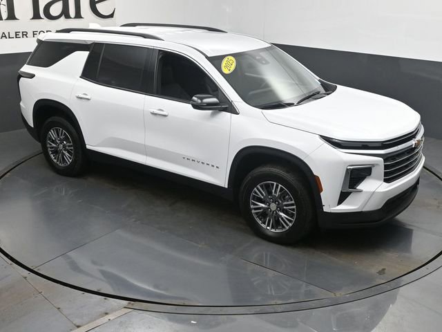 Used 2025 Chevrolet Traverse LT image 49