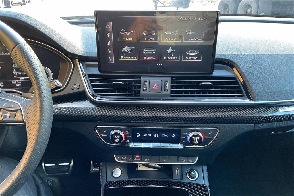 Used 2024 Audi SQ5 Premium Plus w/ Premium Plus Package image 15