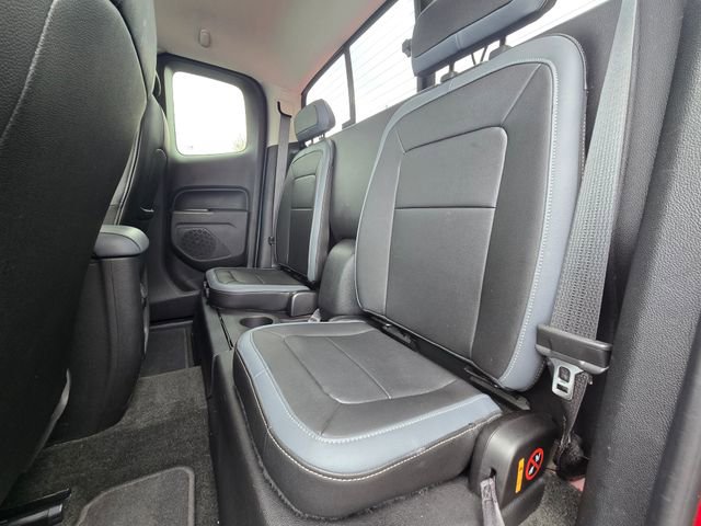 Used 2017 Chevrolet Colorado Z71 AWD/4WD image 15