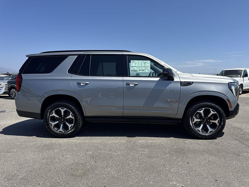 New 2026 GMC Yukon AT4 w/ AT4 Premium Package AWD/4WD image 3